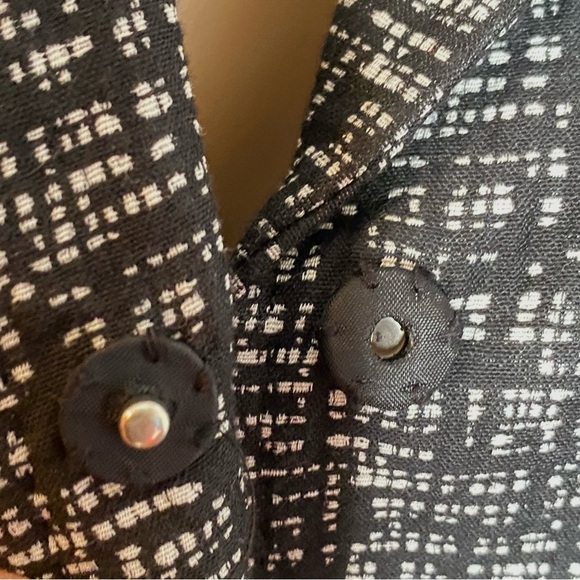 ANN KLEIN Women's Black and White Jacket with Bows at the Front - Picture 16 of 16